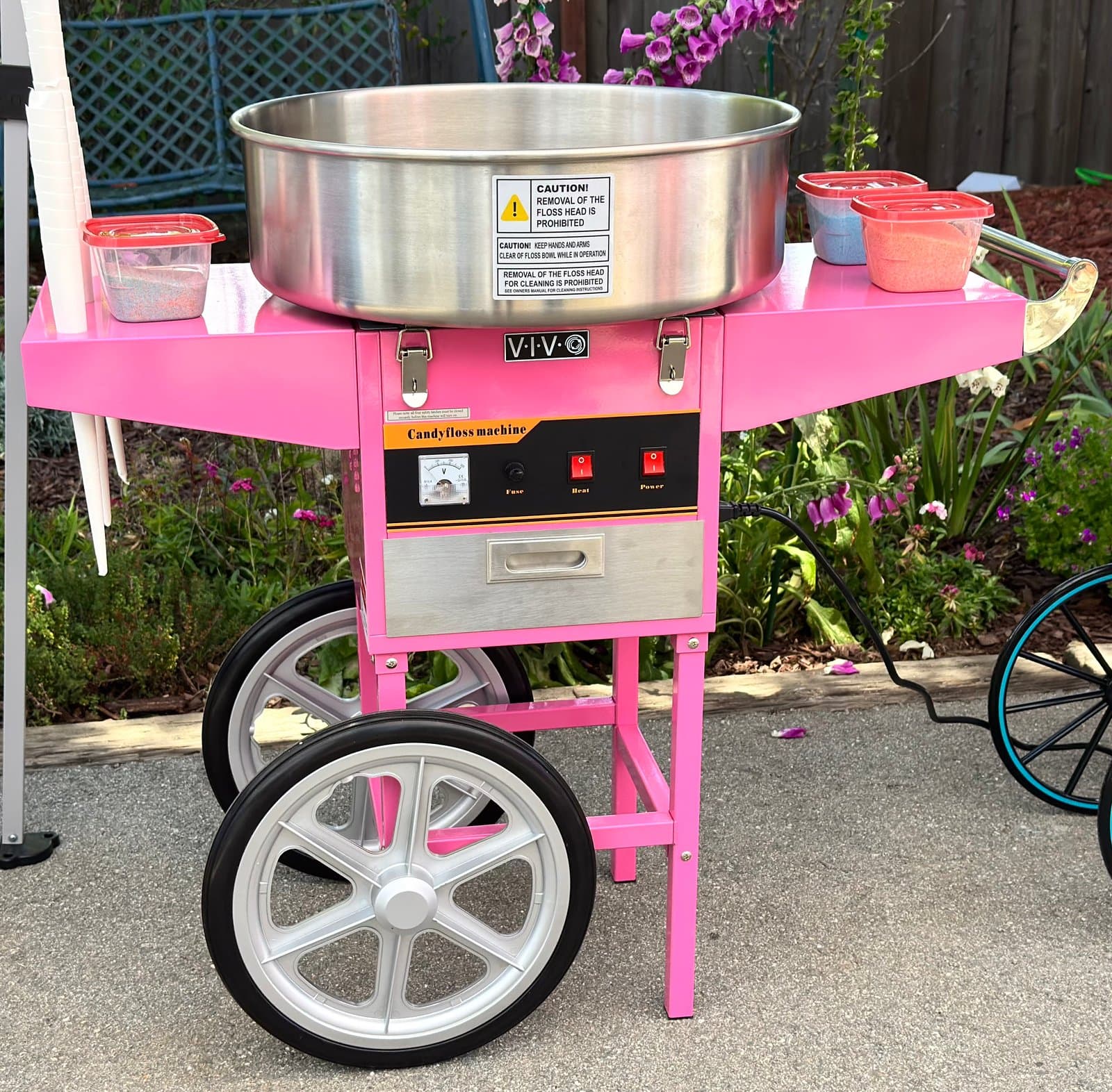 Cotton Candy Machine — photo 1 of 2